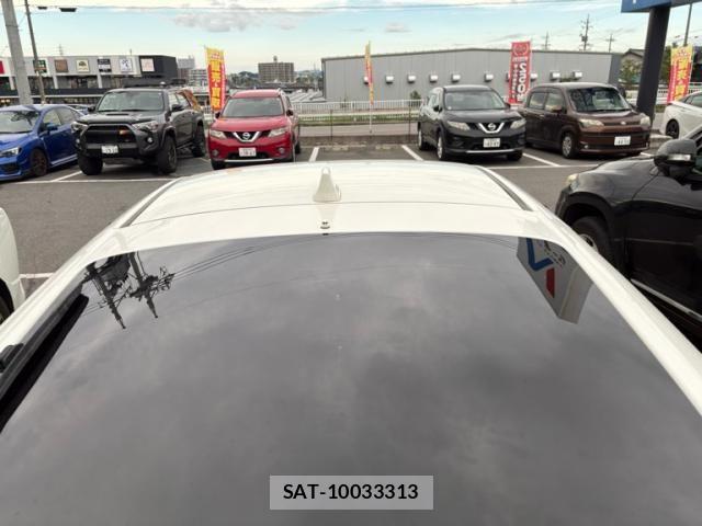 Honda CR-Z 2013-02 8741466-6