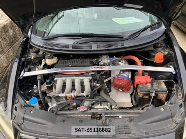 Honda CR-Z 2011-10 8741467-12