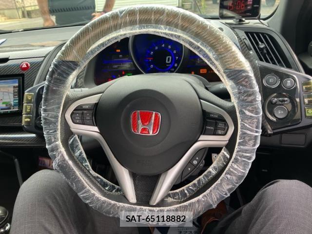 Honda CR-Z 2011-10 8741467-15