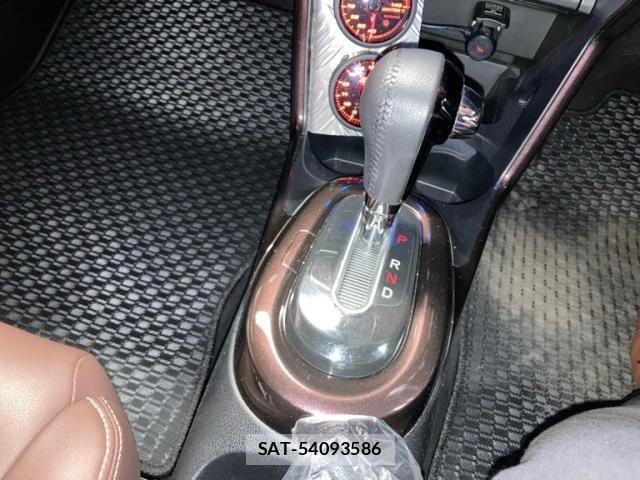 Honda CR-Z 2012-07 8795652-16