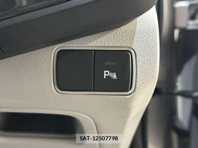 Honda CR-Z 2010-06 8795653-16