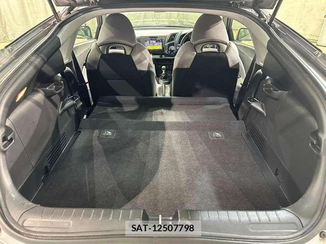 Honda CR-Z 2010-06 8795653-24