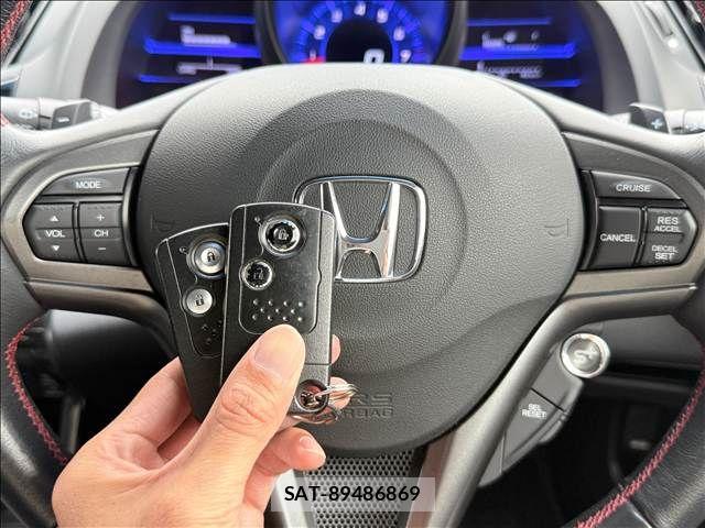 Honda CR-Z 2013-10 8828464-17