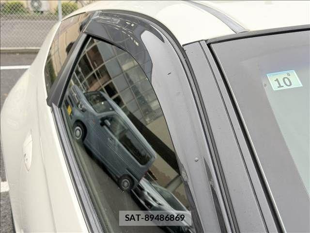 Honda CR-Z 2013-10 8828464-29