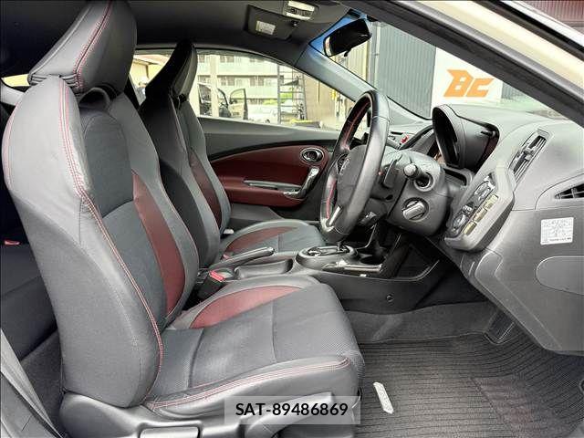 Honda CR-Z 2013-10 8828464-8