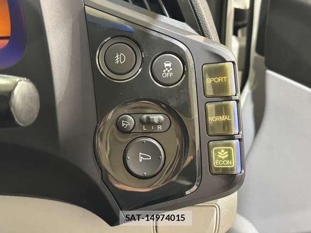 Honda CR-Z 2010-08 8848598-11