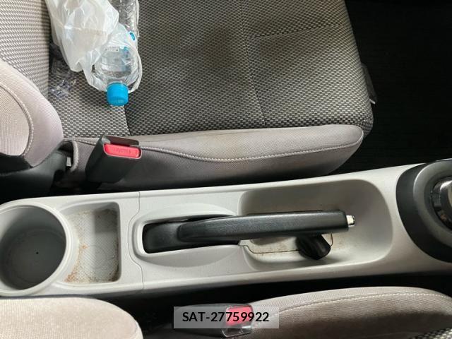 Honda CR-Z 2010-02 8870747-18