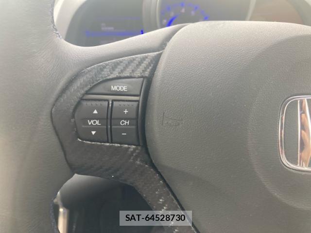 Honda CR-Z 2013-03 8870742-12