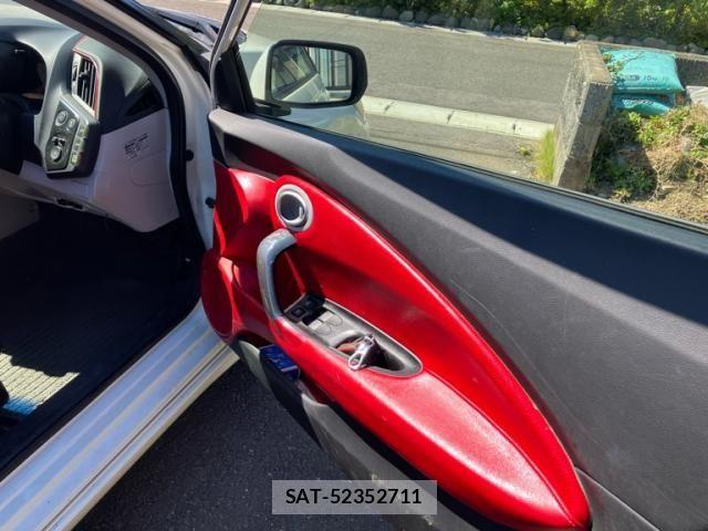 Honda CR-Z 2010-04 8870746-20