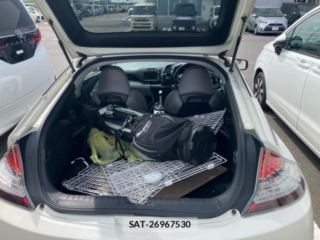 Honda CR-Z 2010-08 8879303-8