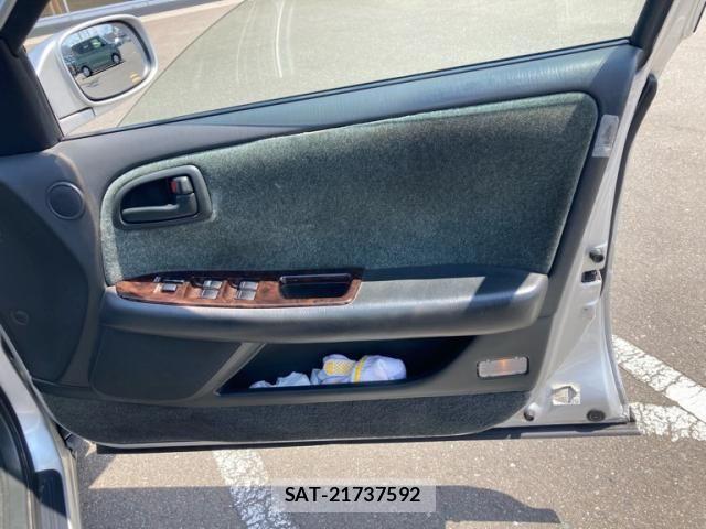 Toyota CRESTA 1996-01 7391677-9