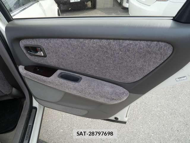 Toyota CRESTA 1997-01 8206980-11
