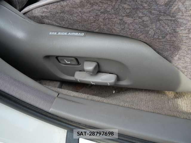 Toyota CRESTA 1997-01 8206980-21