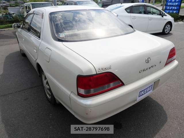 Toyota CRESTA 1997-01 8206980-4