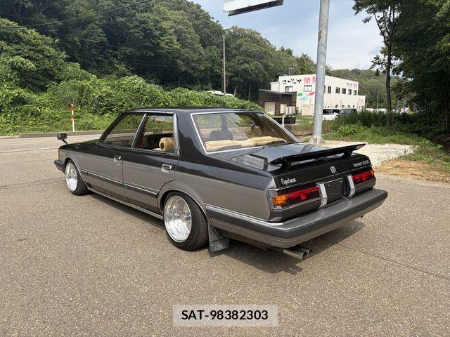 Toyota CRESTA 1984-03 8313831-10