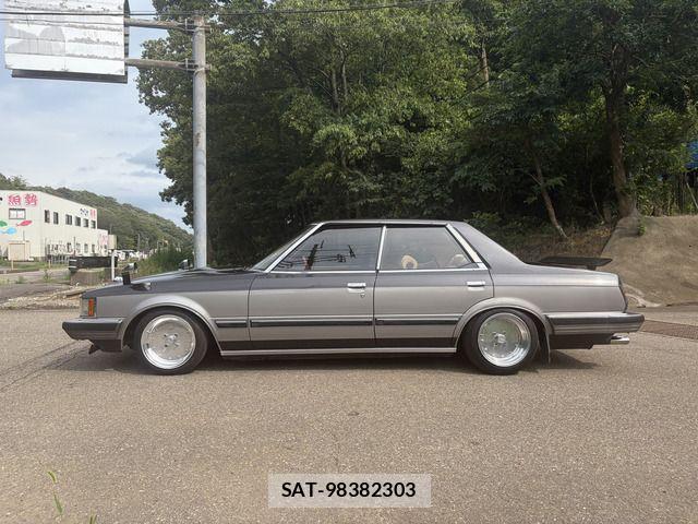 Toyota CRESTA 1984-03 8313831-12