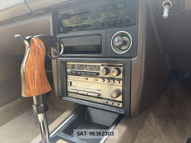 Toyota CRESTA 1984-03 8313831-17
