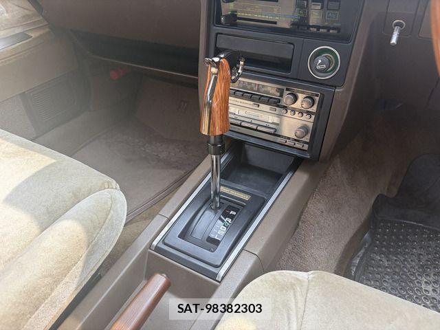 Toyota CRESTA 1984-03 8313831-18