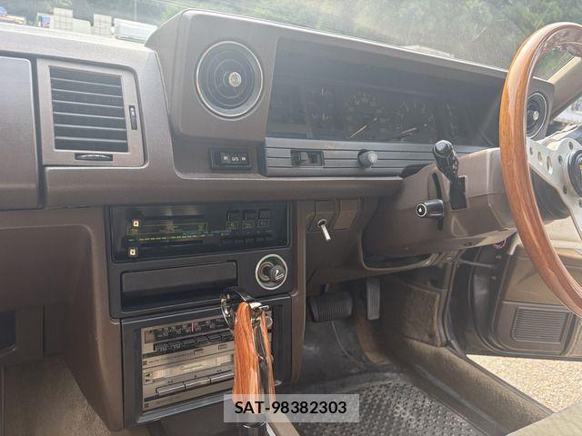 Toyota CRESTA 1984-03 8313831-19