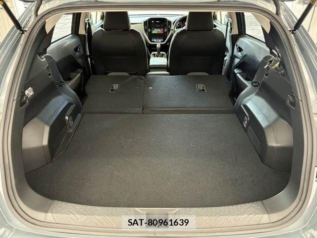 Subaru Crosstrek 2023-11 6544528-12