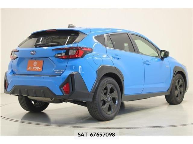 Subaru Crosstrek 2023-11 7216489-11