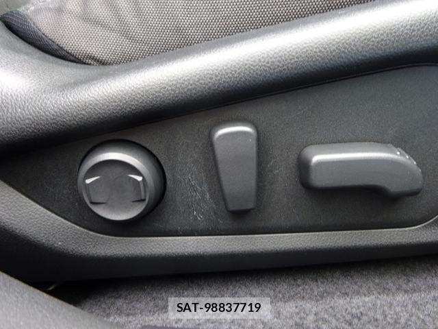 Subaru Crosstrek 2023-10 8073349-14