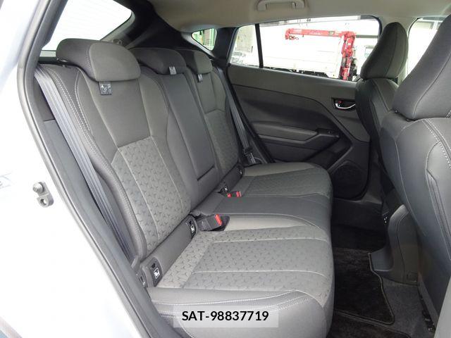 Subaru Crosstrek 2023-10 8073349-16