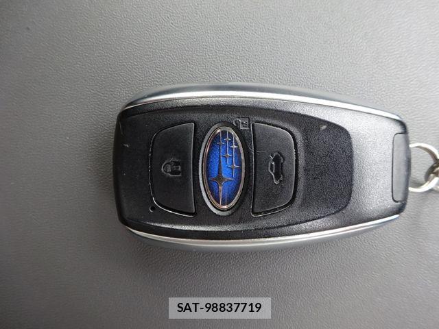 Subaru Crosstrek 2023-10 8073349-25