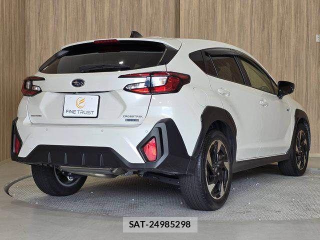 Subaru Crosstrek 2024-08 8098617-17