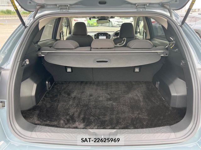 Subaru Crosstrek 2023-10 8098618-11