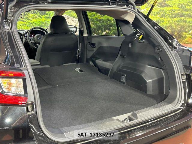Subaru Crosstrek 2023-04 8129484-9
