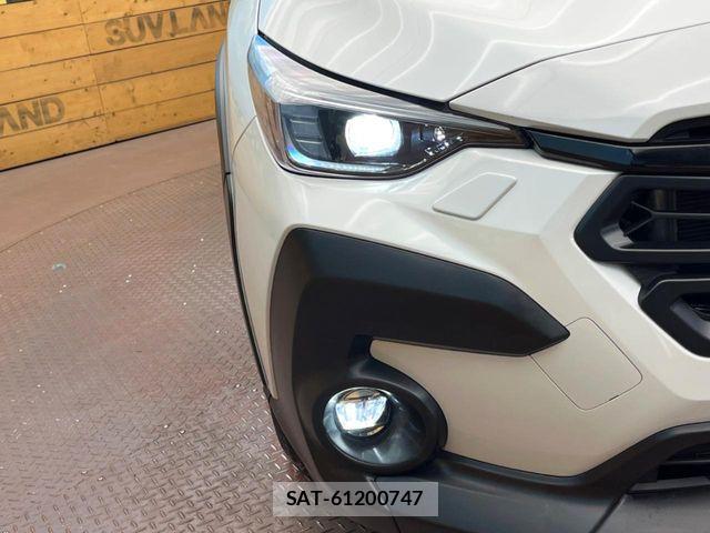 Subaru Crosstrek 2023-04 8206983-11