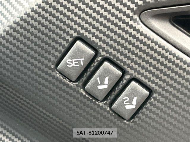Subaru Crosstrek 2023-04 8206983-5
