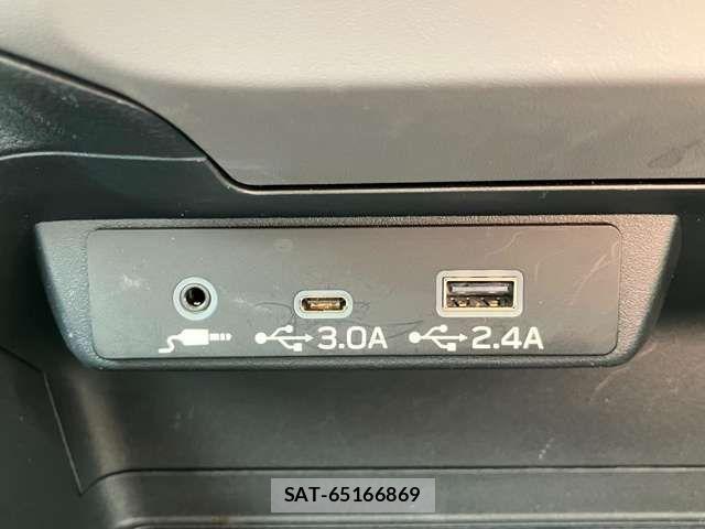 Subaru Crosstrek 2023-10 8206985-18