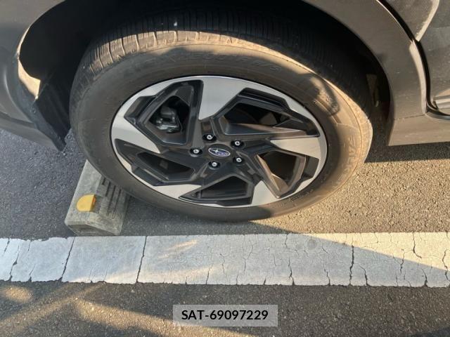 Subaru Crosstrek 2024-04 8229362-3