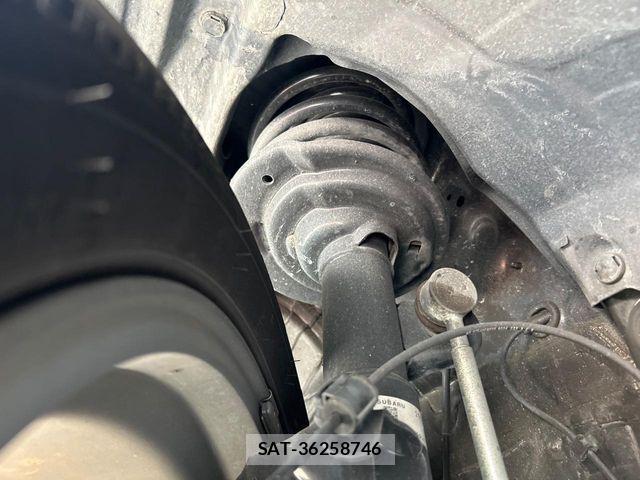 Subaru Crosstrek 2023-10 8335314-19
