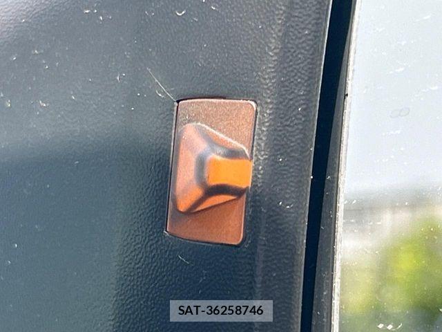 Subaru Crosstrek 2023-10 8335314-5