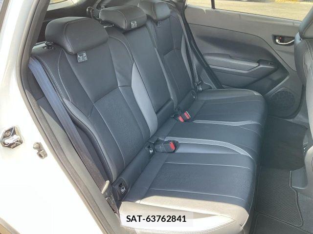 Subaru Crosstrek 2023-10 8364549-11