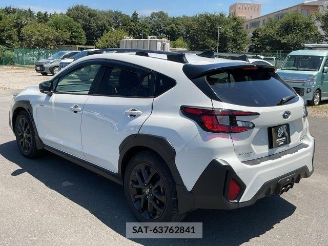 Subaru Crosstrek 2023-10 8364549-17