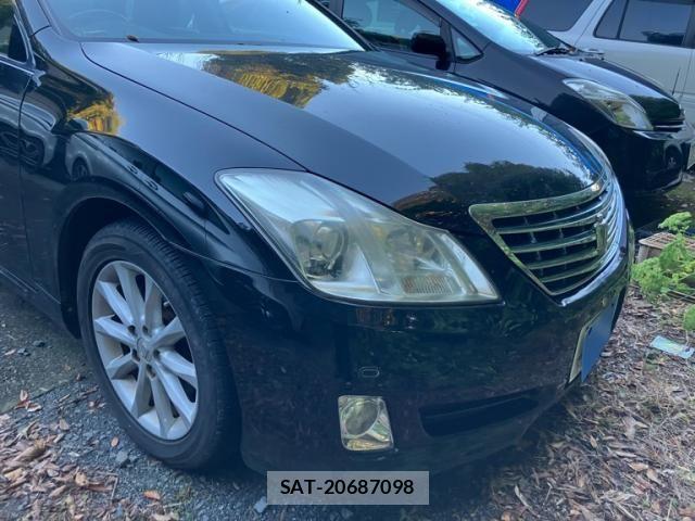 Toyota CROWN 2008-10 1386275-1