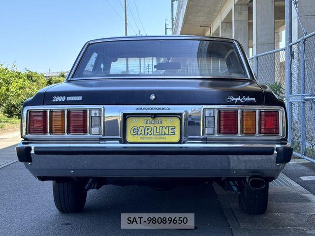 Toyota CROWN 1976-12 6814346-11