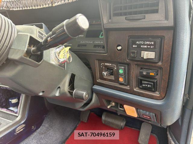Toyota CROWN 1982-07 7216494-19