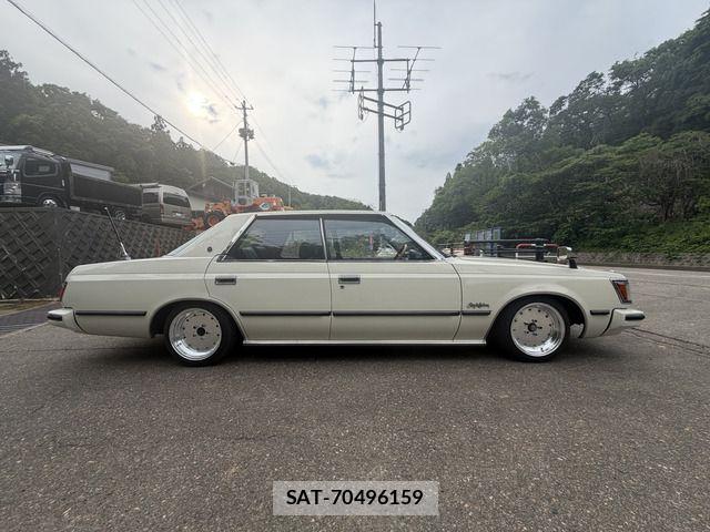 Toyota CROWN 1982-07 7216494-5