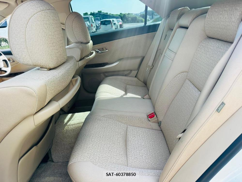 Toyota CROWN 2011-08 7499088-9