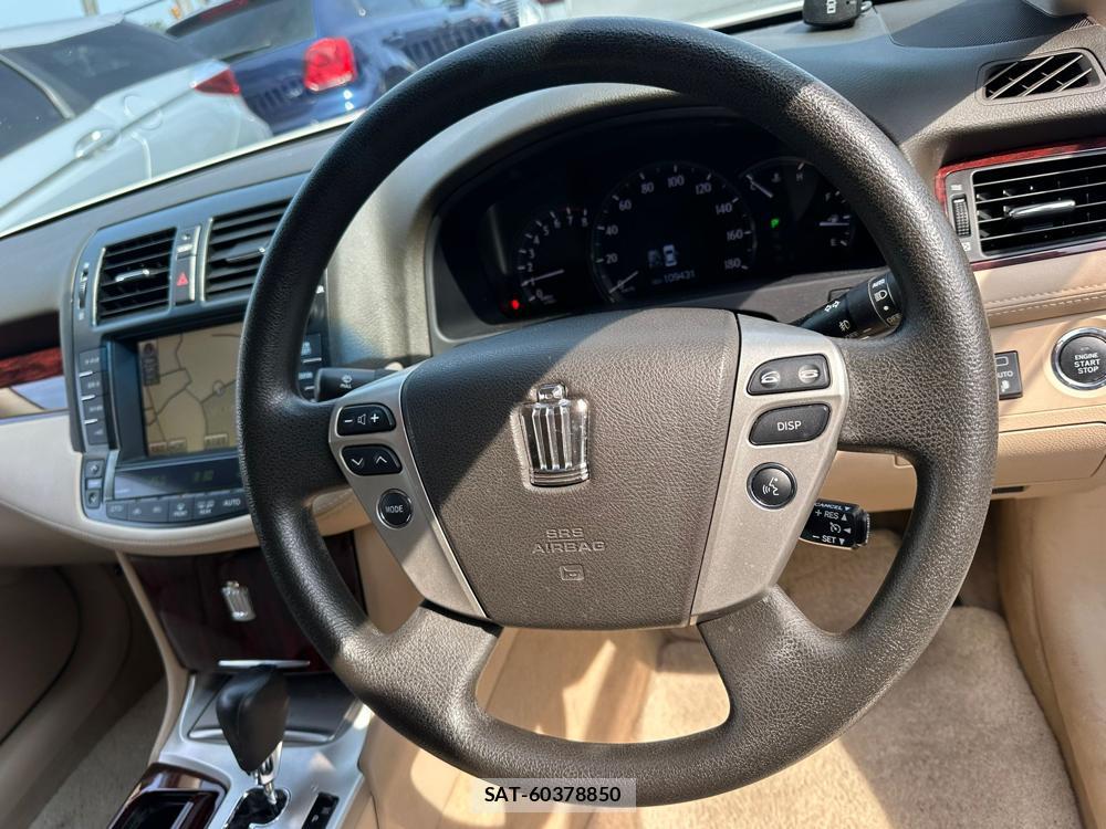 Toyota CROWN 2011-08 7499088-14