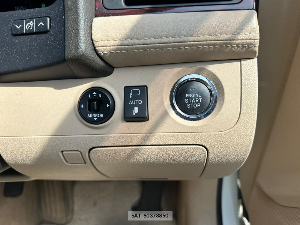 Toyota CROWN 2011-08 7499088-16