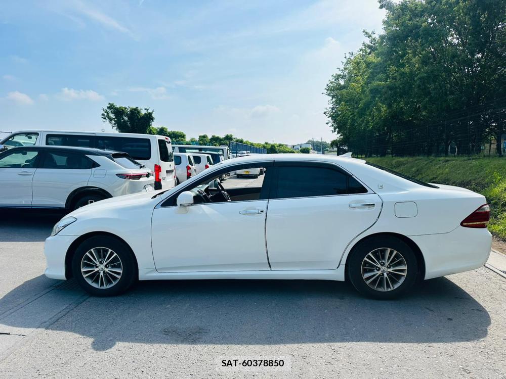 Toyota CROWN 2011-08 7499088-1