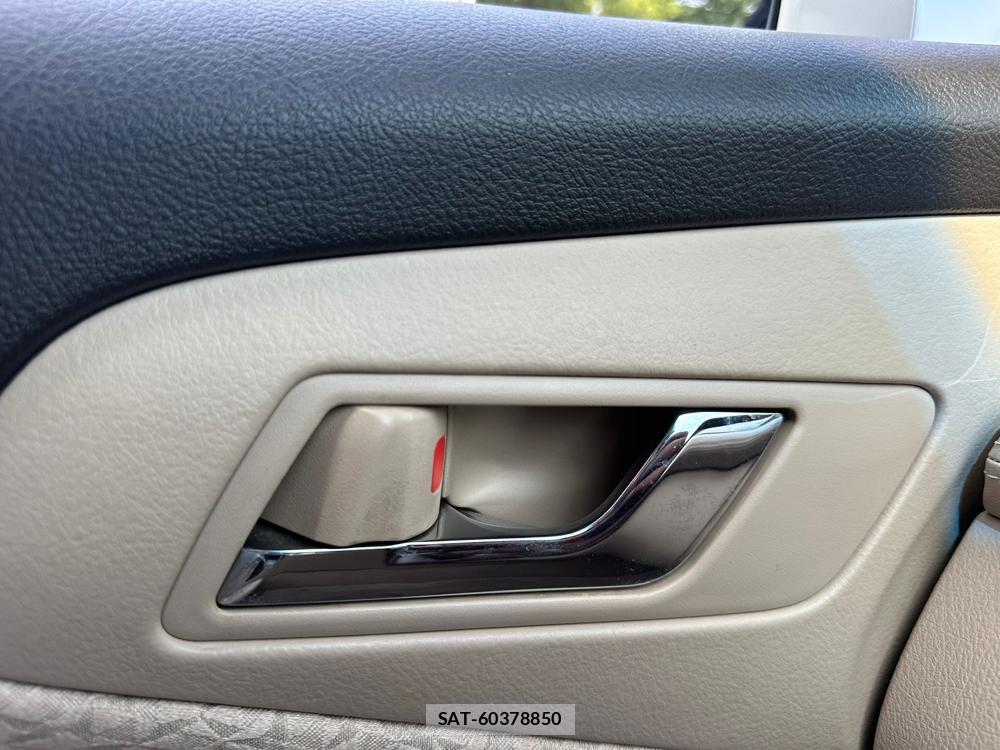 Toyota CROWN 2011-08 7499088-20
