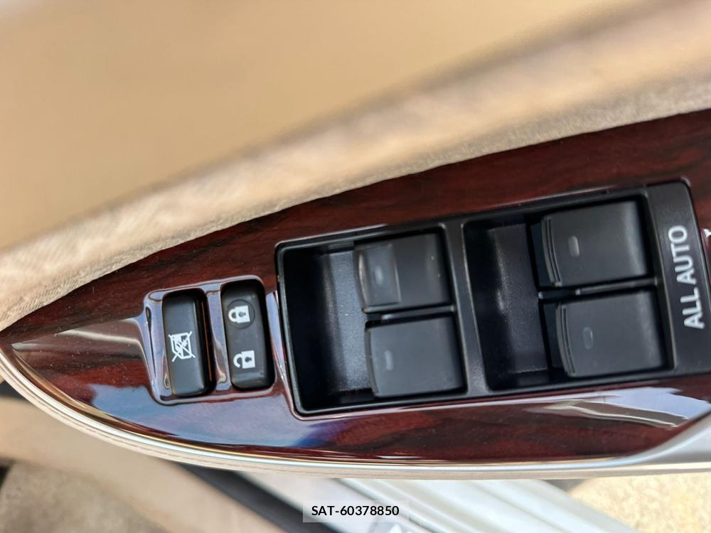 Toyota CROWN 2011-08 7499088-21