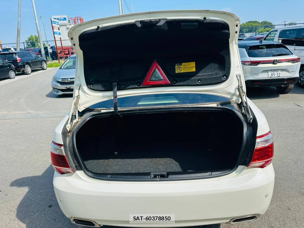 Toyota CROWN 2011-08 7499088-24